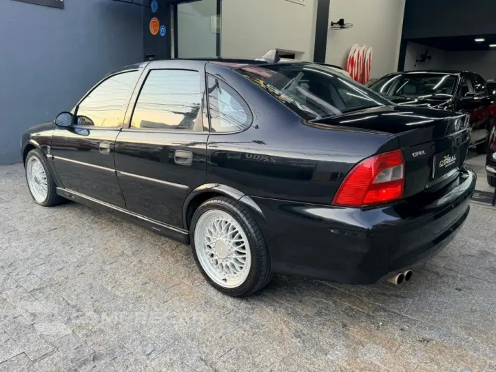 VECTRA 2.0 MPFI GLS 8V GASOLINA 4P MANUAL