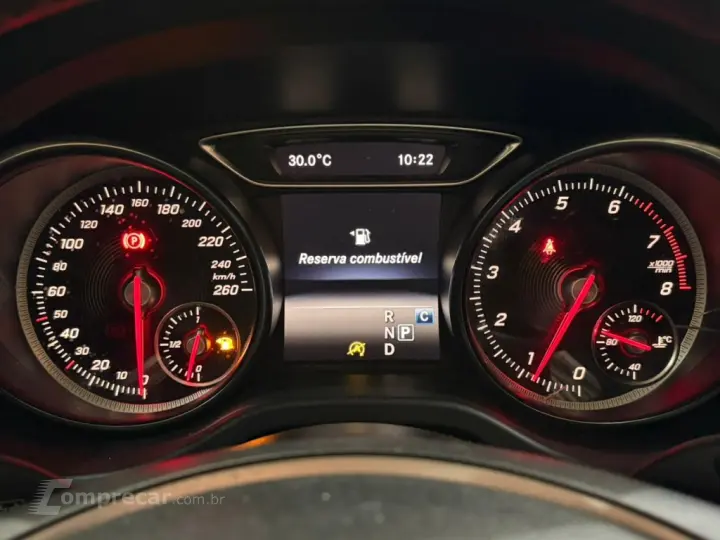 GLA 200 1.6 CGI FLEX STYLE 7G-DCT