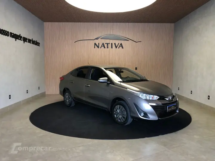 Yaris 1.5 16V Flex Sedan Xl Live Multidrive