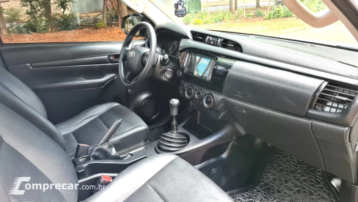 HILUX 2.4 4X4 8V