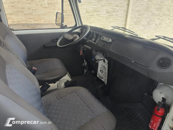 Kombi Furgão 1.4 Mi Total Flex 8V
