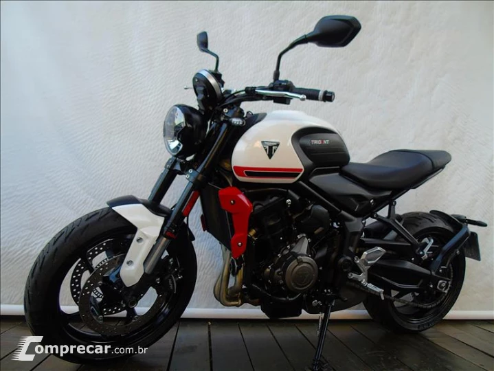 TRIDENT 660
