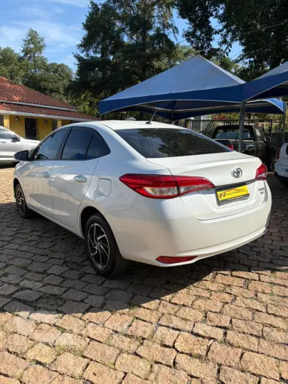 YARIS 1.5 16V Sedan XLS