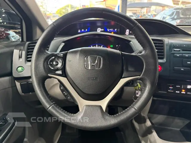 CIVIC - 1.8 LXS 16V 4P AUTOMÁTICO