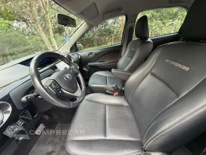 ETIOS 1.5 XS 16V FLEX 4P AUTOMÁTICO