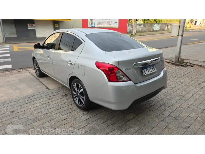 VERSA 1.6 16V FLEXSTART SL 4P XTRONIC