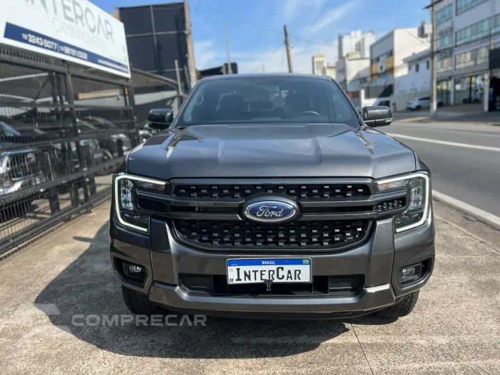 RANGER 2.2 Black 4X2 CD 16V