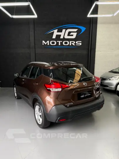 KICKS S 1.6 16V FlexStar 5p Mec.