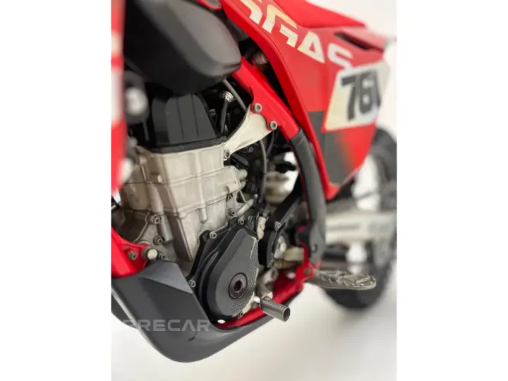 MC 450F