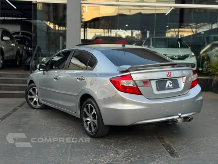 Civic Sedan EXS 1.8/1.8 Flex 16V Aut. 4p