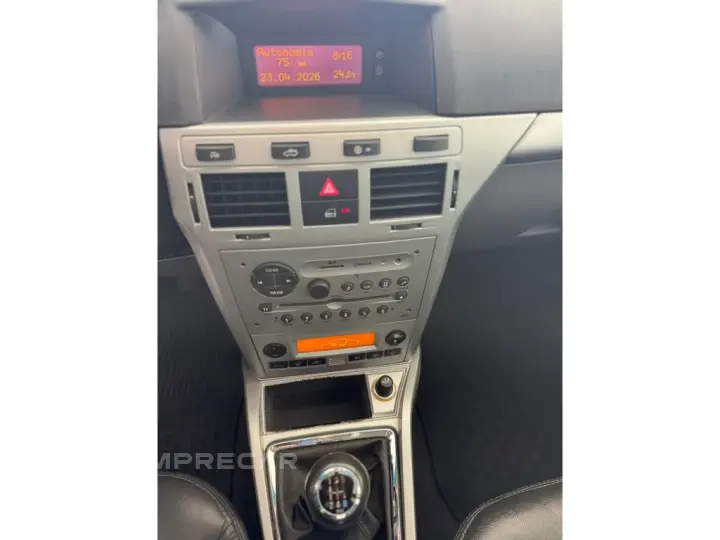 VECTRA 2.0 MPFI ELEGANCE 8V FLEX 4P MANUAL