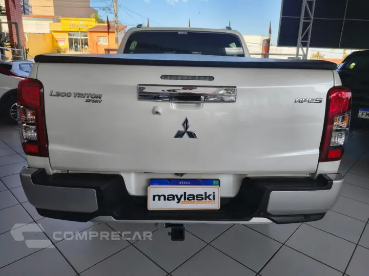 L 200 Triton 2.4 16V SPORT HPE 4X4 CABINE DUPLA TURBO DIESEL