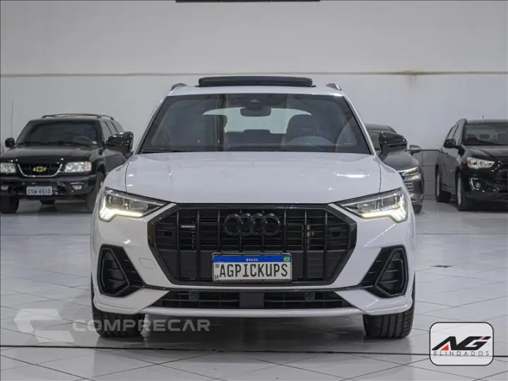 Q3 2.0 40 TFSI Performance Black Quattro