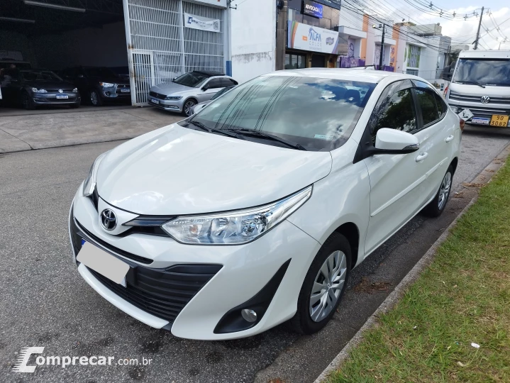 YARIS 1.5 16V Sedan XL