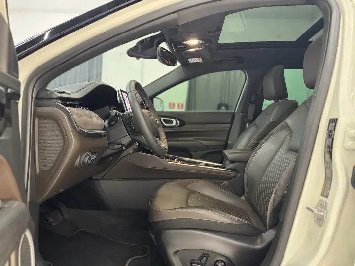 COMMANDER 2.0 Td380 Turbo Overland