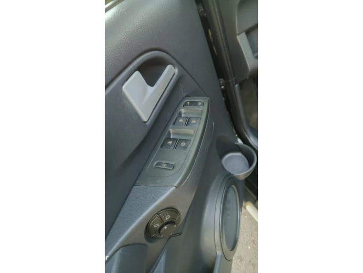 CROSSFOX 1.6 MI 8V FLEX 4P MANUAL