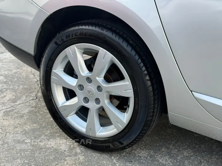 FLUENCE Sedan Privilège 2.0 16V FLEX Aut