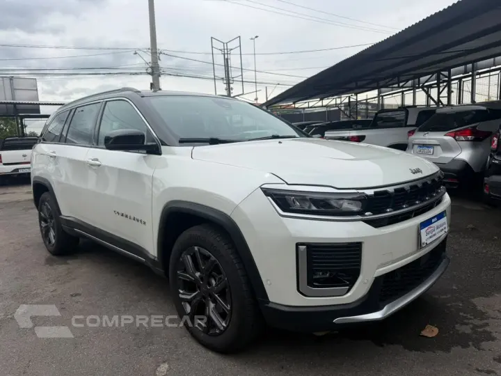 Commander 1.3 16V 4P FLEX T270 LONGITUDE TURBO AUTOMÁTICO AT