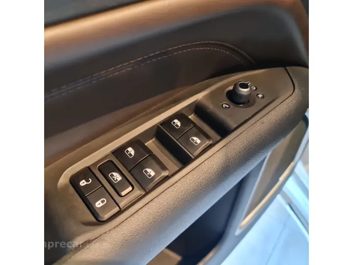 COMMANDER 1.3 T270 TURBO FLEX OVERLAND AT6