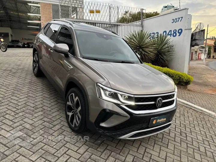 TAOS Highline 1.4 250 TSI Flex Aut.