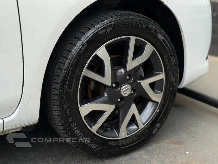 VERSA SL 1.6 16V FlexStart 4p Aut.