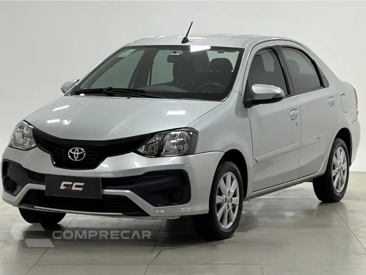 ETIOS 1.5 X PLUS SEDAN 16V FLEX 4P AUTOMÁTICO