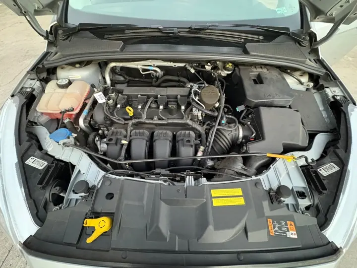 FOCUS 2.0 SE FASTBACK 16V FLEX 4P POWERSHIFT