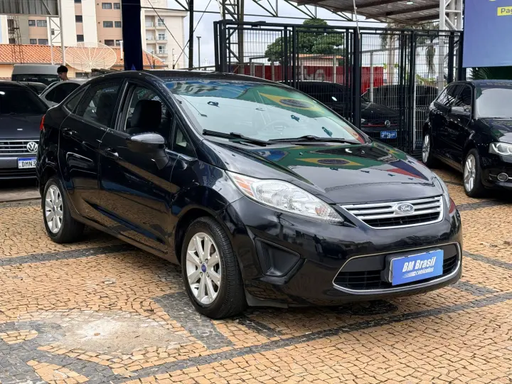 FIESTA 1.6 SE Sedan 16V