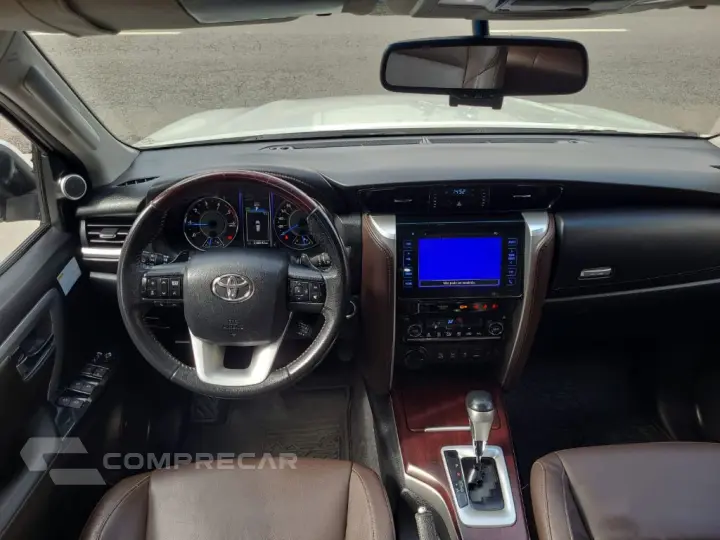 Hilux SW4 SRX 4x4 2.8 TDI 16V Dies. Aut.