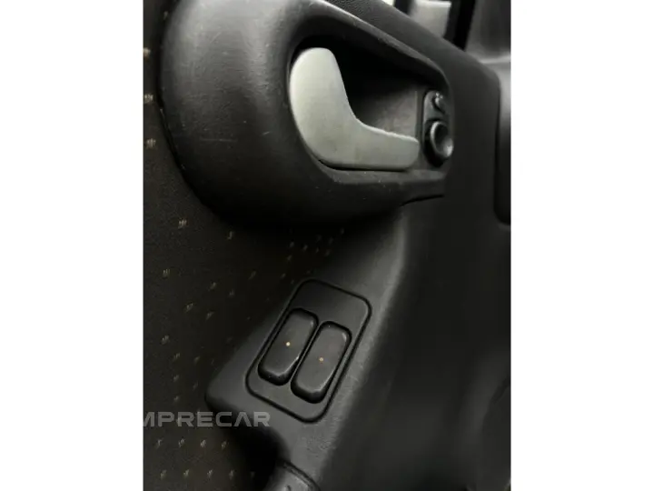 CORSA 1.4 MPFI PREMIUM SEDAN 8V FLEX 4P MANUAL