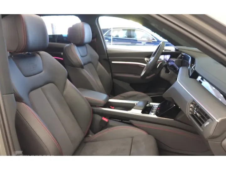 Q8 E-TRON 55 ELÉTRICO LAUNCH EDITION QUATTRO