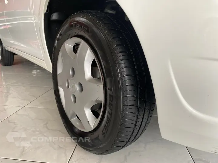 CELTA 1.0 MPFI LT 8V