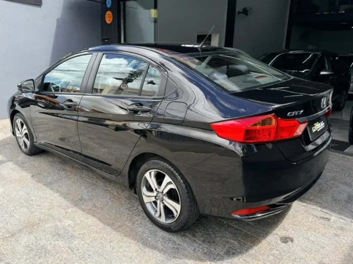 CITY 1.5 LX Sedan 16V