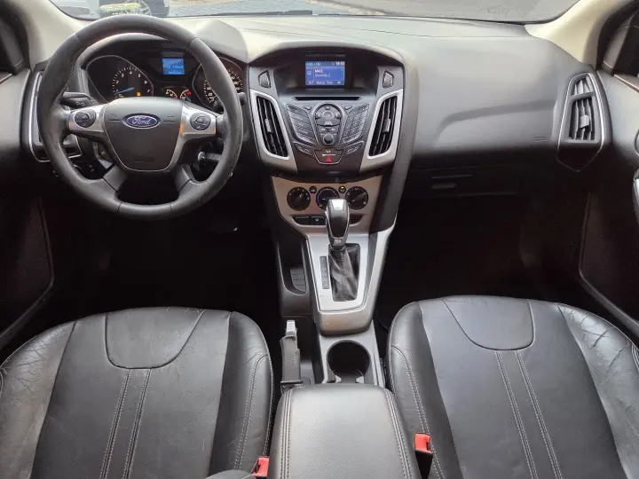 FOCUS 2.0 S SEDAN 16V FLEX 4P POWERSHIFT