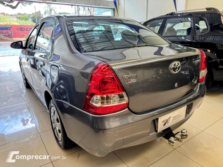 ETIOS 1.5 X Sedan 16V