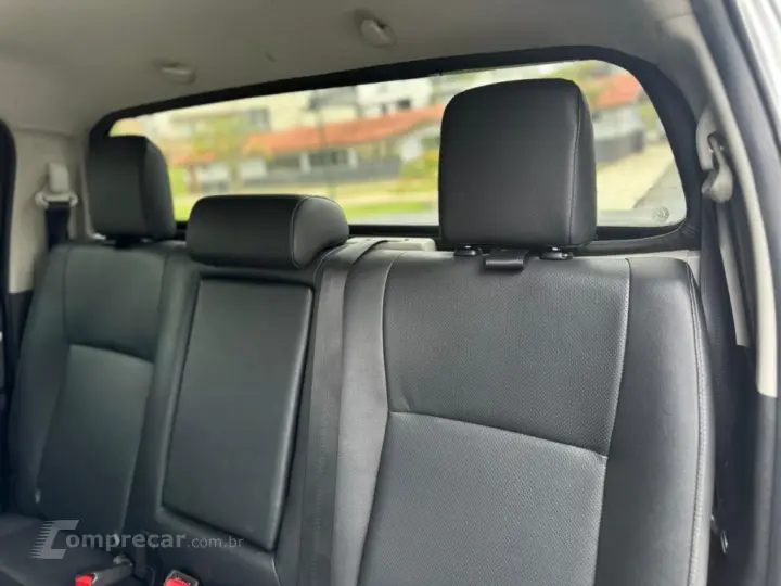 HILUX 2.8 D-4D TURBO DIESEL CD SRX 4X4 AUTOMÁTICO