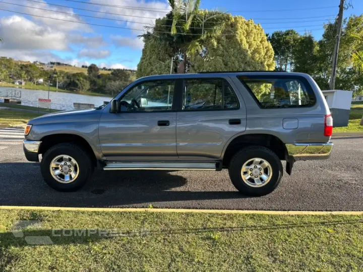 HILUX SW4 2.7 4X4 16V GASOLINA 4P MANUAL