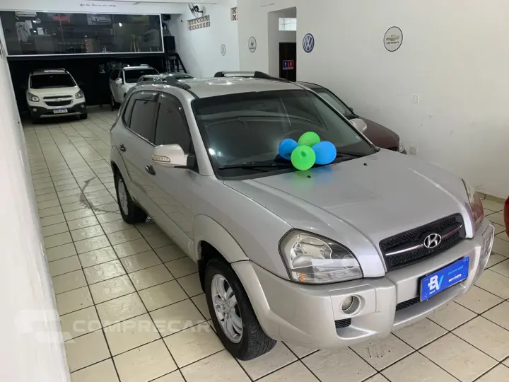 TUCSON 2.0 GL 2WD 16V