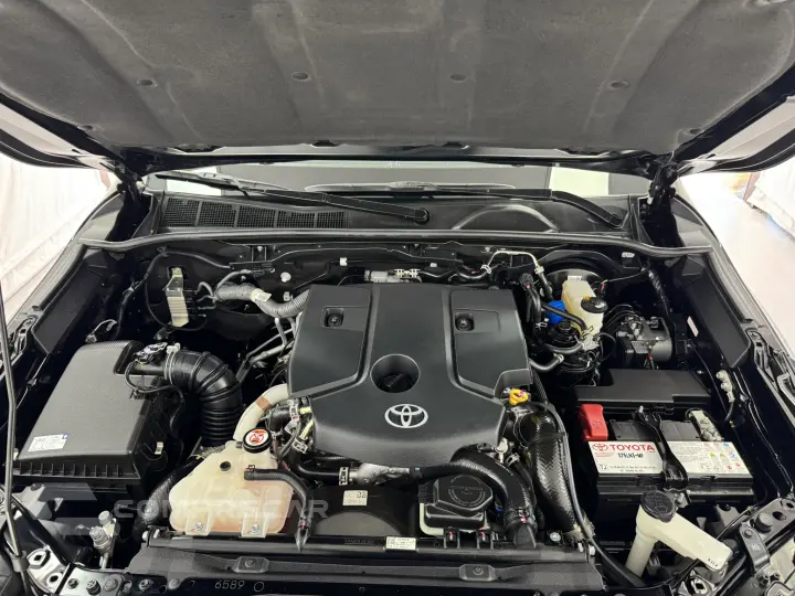 HILUX SW4 2.8 SRX Diamond 4X4 7 Lugares 16V Turbo Intercoole