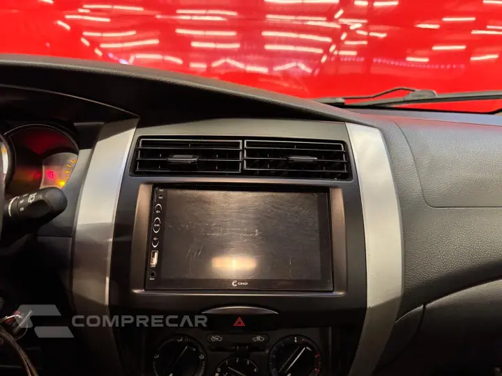 Livina 1.8 S 16V Flex 4P Automático