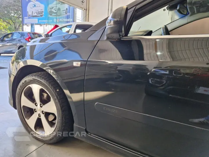 CRUZE 1.8 LT SPORT6 16V FLEX 4P AUTOMÁTICO