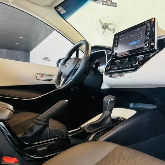 COROLLA 1.8 VVT-I Hybrid Altis Premium