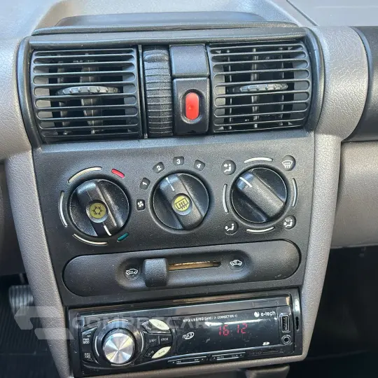 CLASSIC 1.0 MPFI LS completo