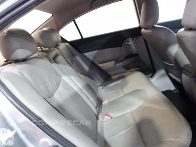 CIVIC - 1.8 LXS 16V 4P AUTOMÁTICO