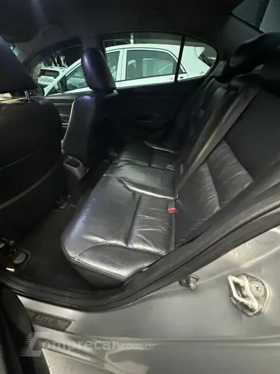 CITY 1.5 DX Sedan 16V