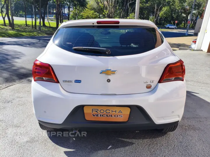 Onix Hatch 1.4 4P FLEX LT