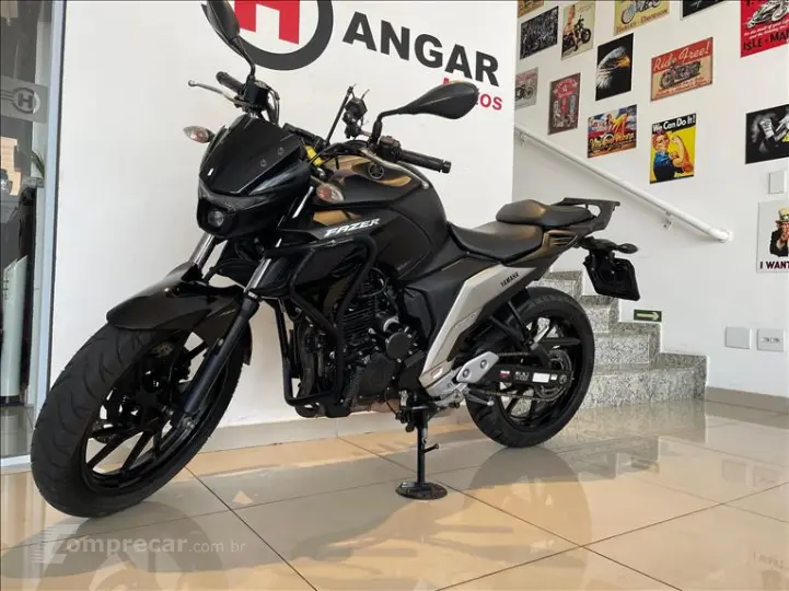 FZ25 FAZER