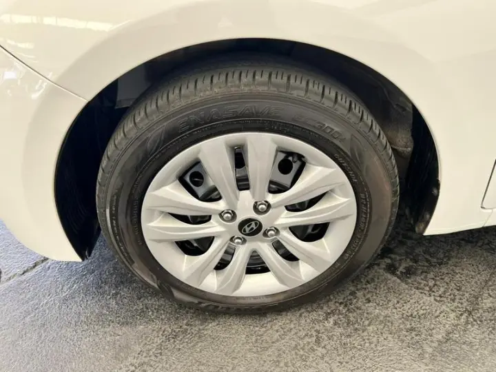 HB20S 1.6 COMFORT PLUS 16V FLEX 4P AUTOMATICO