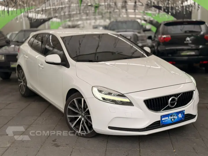 V40 2.0 T4 Momentum