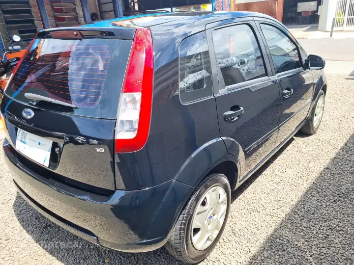 FIESTA 1.6 MPI Hatch 8V